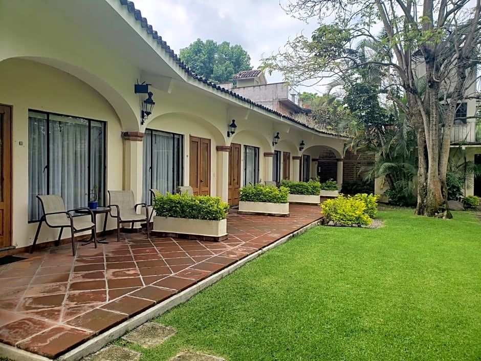 Casa Bugambilia, Un Pequeño Hotel en Tepoztlán