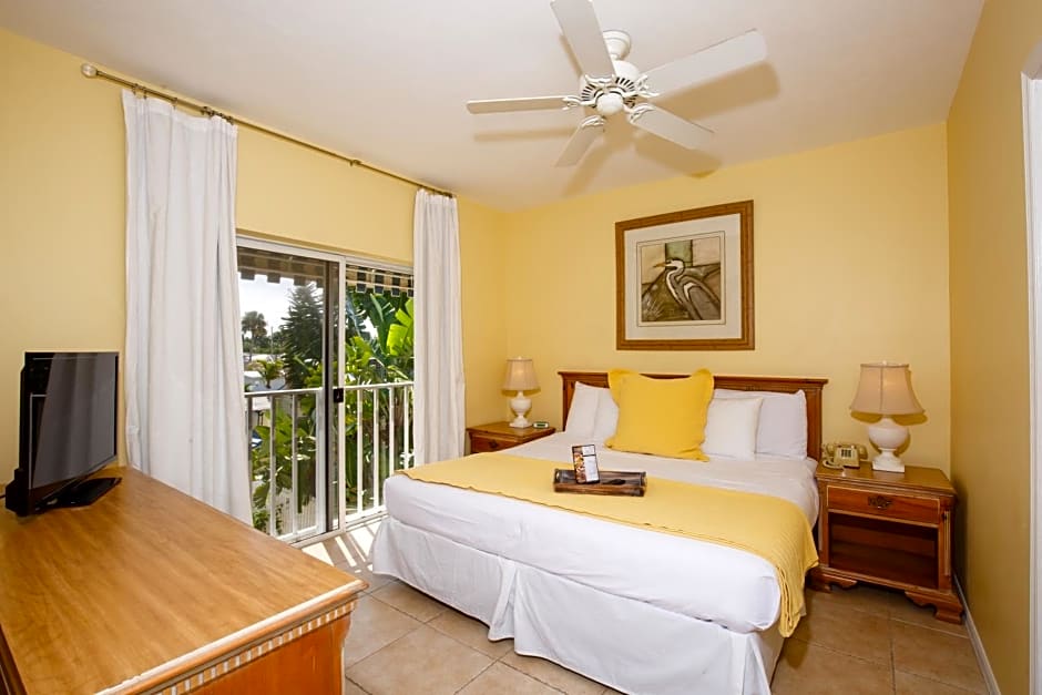 Naples Garden Inn