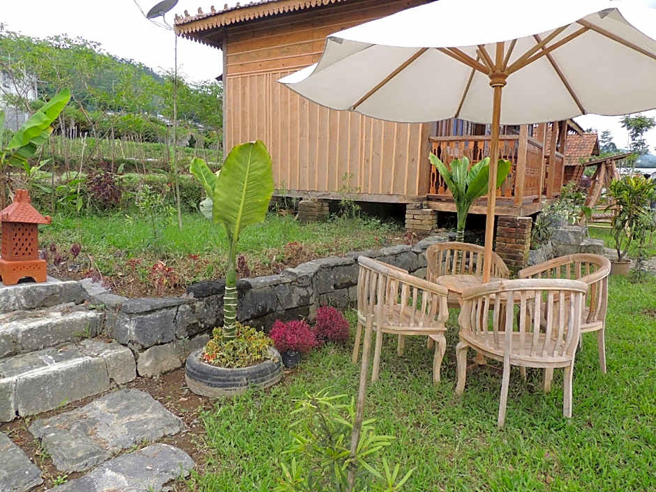 Singgasana Villa & Resto 