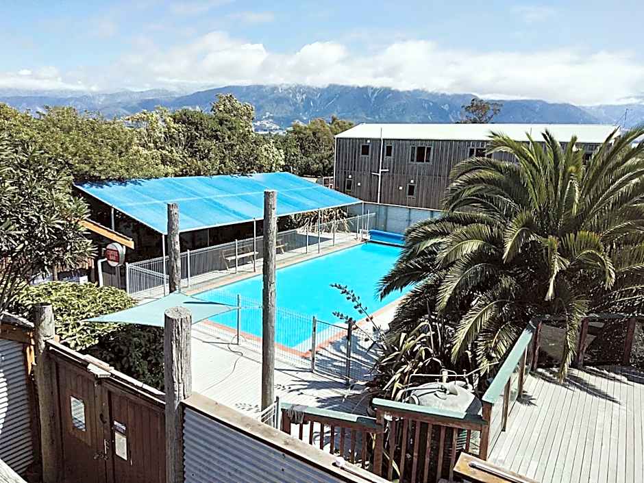 Dusky Lodge & Backpackers