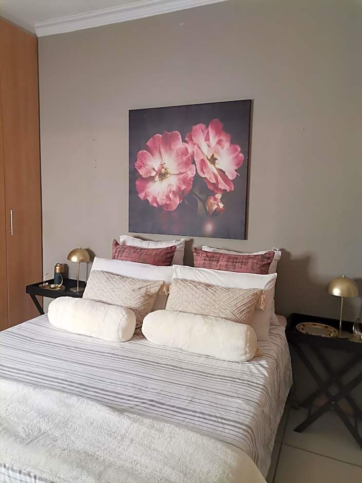 DR M BEAUTY LOUNGE AND GUEST HOUSE