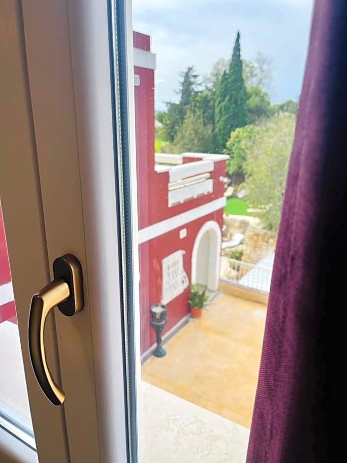 The Red Farm Relais & Spa