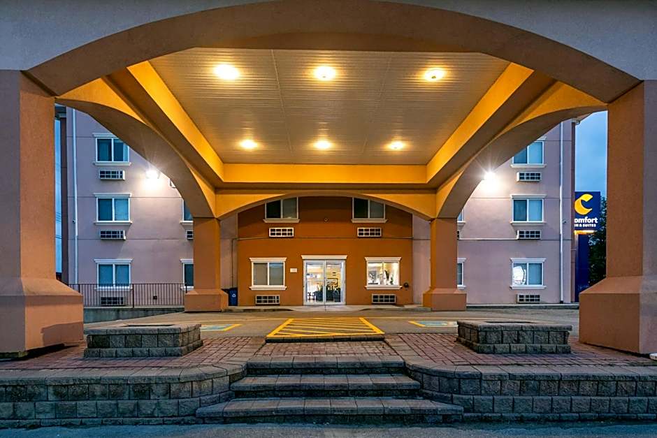 Comfort Inn & Suites