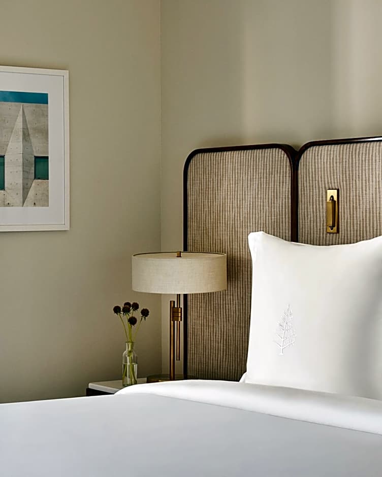 Four Seasons Hotel Miami