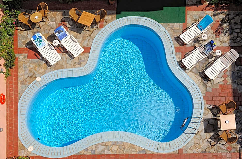 Cleopatra Apartments