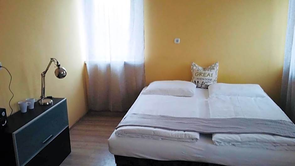 Photo 1 of 2 of Larger 1 Double Bed or 2 Beds