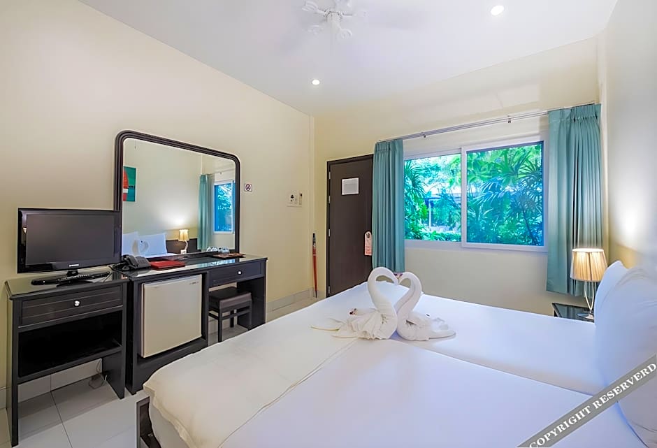 The Lokal Hotel Phuket