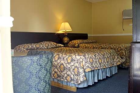 Double Room with Two Double Beds - Non-Smoking