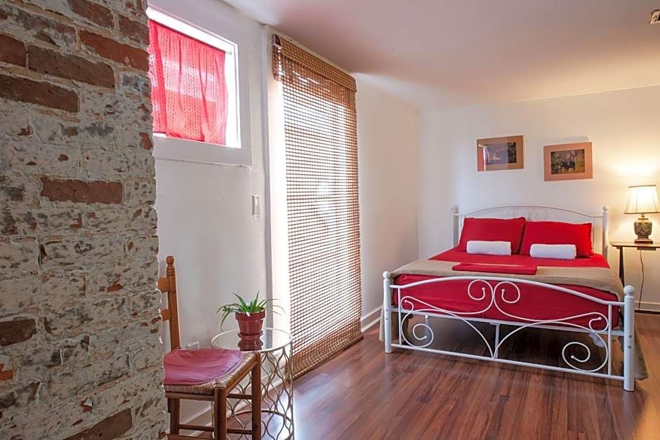 Auberge Nouvelle Orleans Hostel