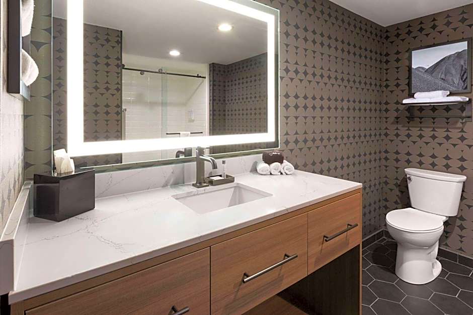 Riverbend Hotel and Suites, Trademark Collection by Wyndham