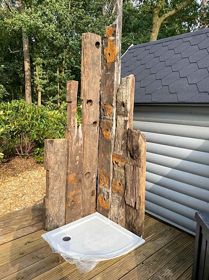 Luxe Finse Kota met Jacuzzi en SaunaBarrel de Zandhoef