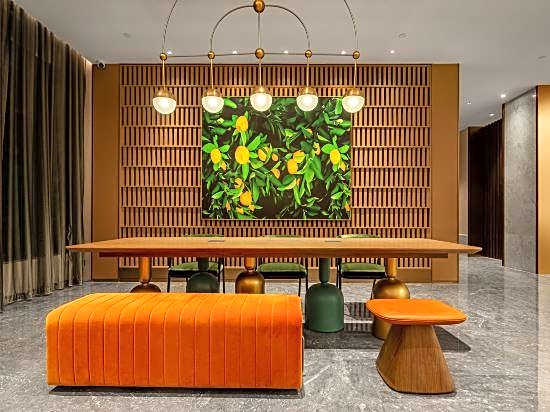 Orange Hotel(Ningbo Railway Station Lianfeng Road Store)