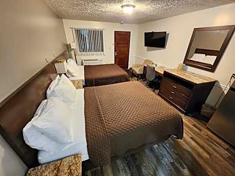 Queen Room with Two Queen Beds