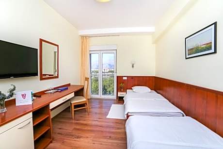 Twin Room with View