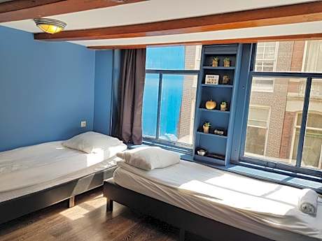 Twin Room with Private Bathroom