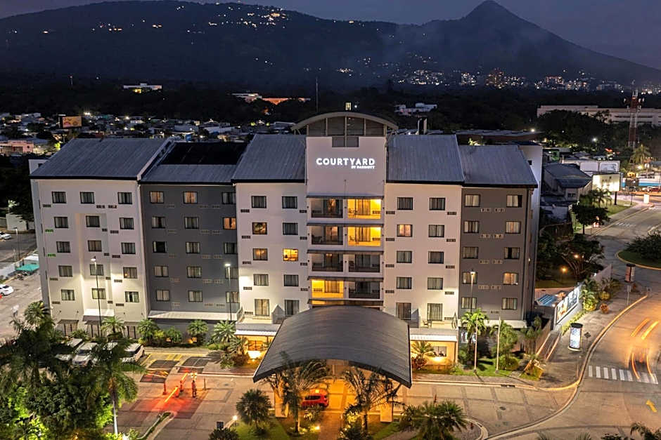 Courtyard by Marriott San Salvador