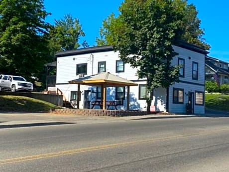 The St Maries Inn