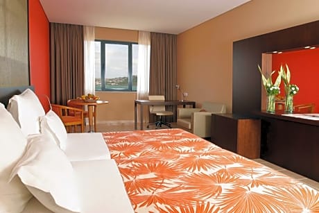 Premium Triple Suite