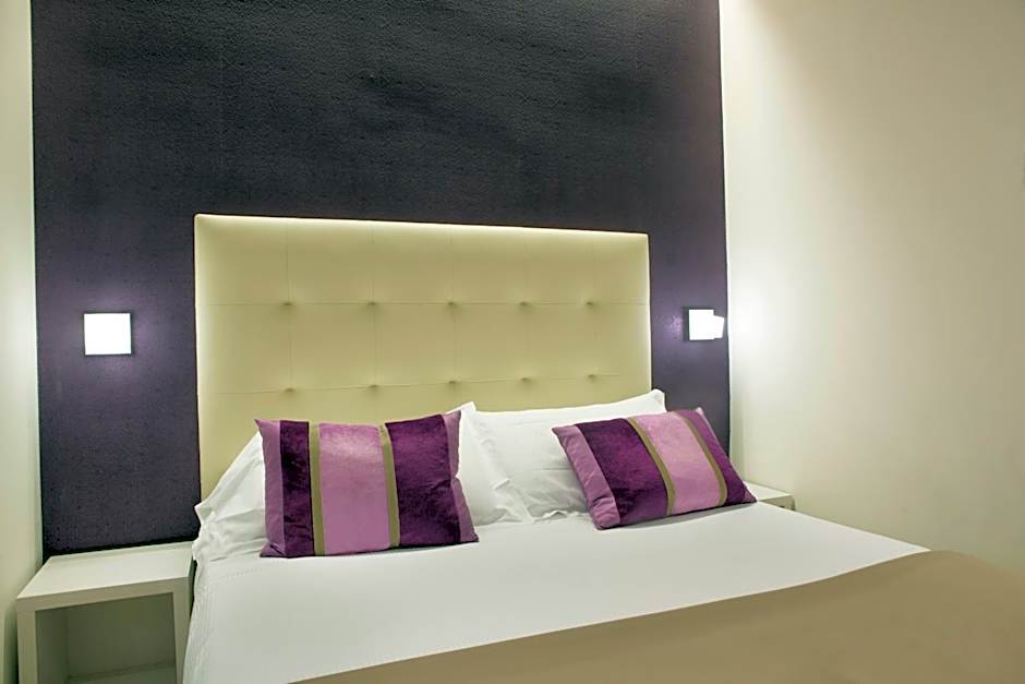L'Hotel