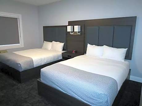 2 Queen Beds Non-Smoking