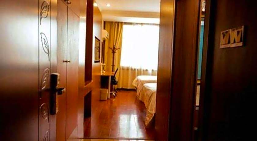 GreenTree Inn Suzhou Guanqian Yangyuxiang Metro Station Business Hotel