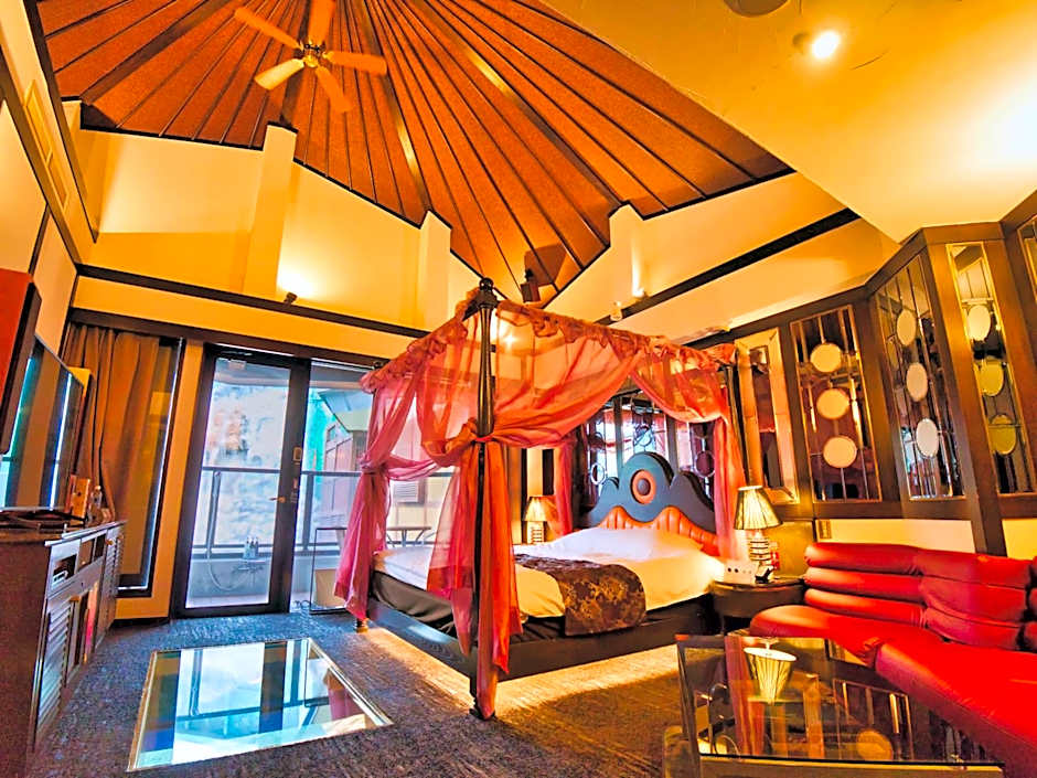 SKY PARADISE スカイパラダイス　ラクエン