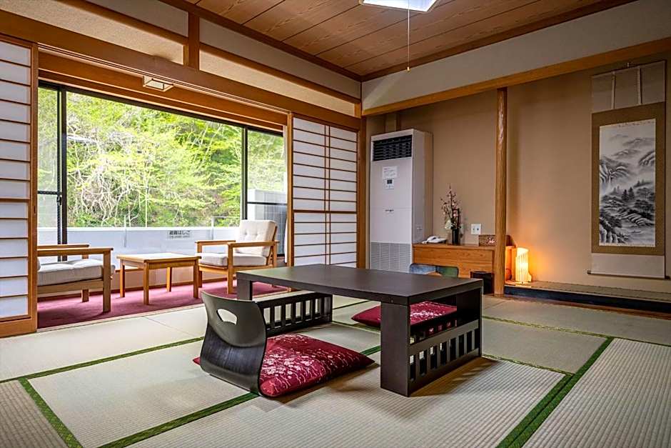 Nikko Nationalpark Kawamata Onsen KURA