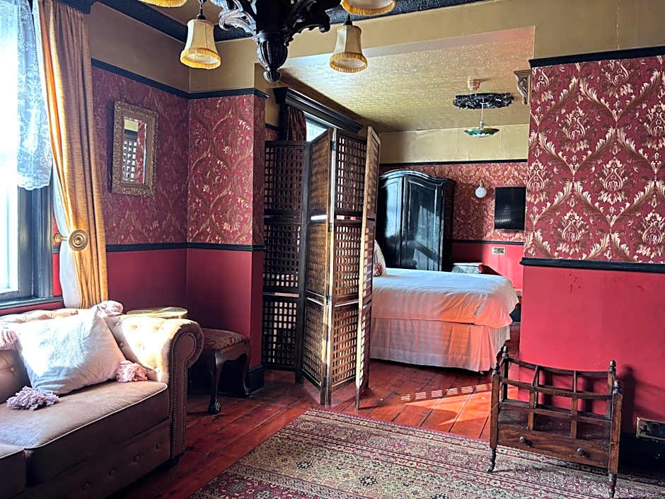 Keats Green Hotel