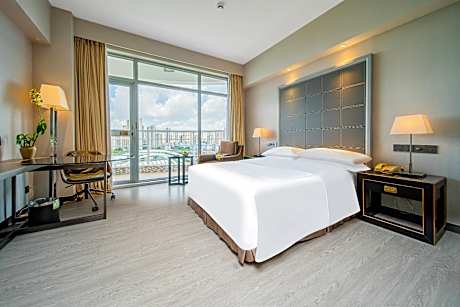 Deluxe King River View Room