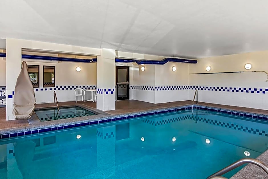 Quality Inn & Suites Vail Valley