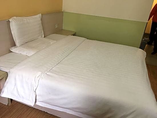 7 Days Inn Beijing Beishatan Metro Station – Beijing, NY