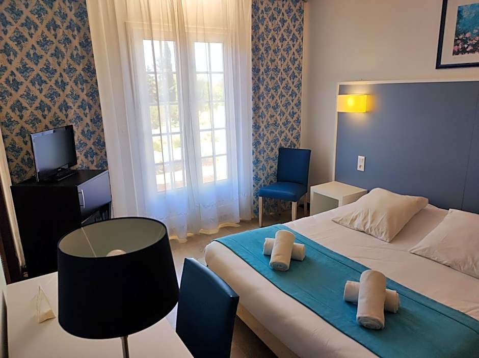 Hôtel et Appart'Hôtel Le Relais Du Val D'Orbieu