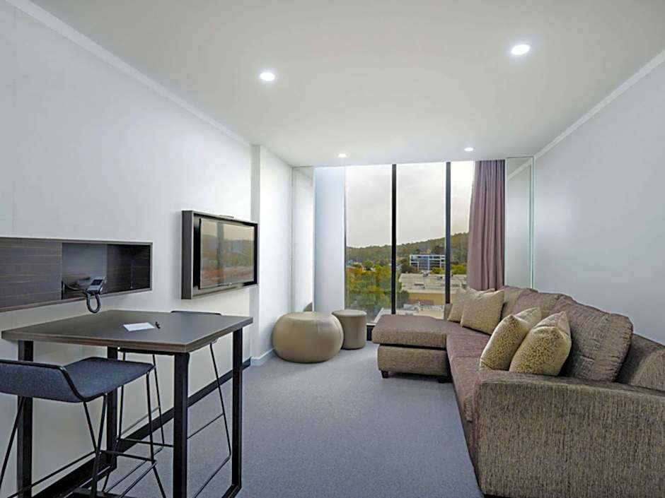 Mantra Albury