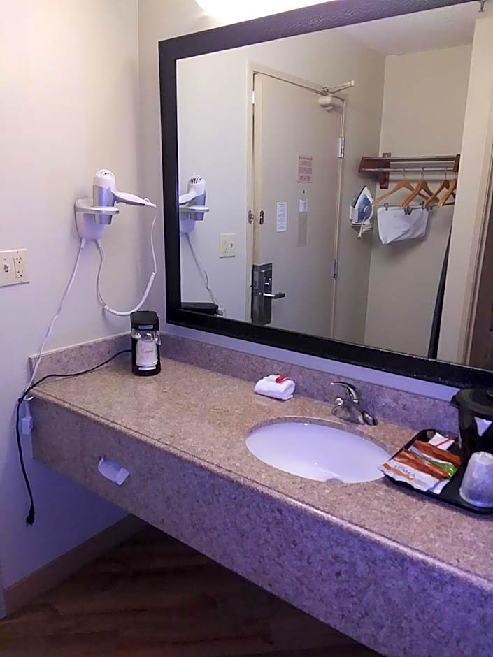 Travelodge by Wyndham Columbus State University