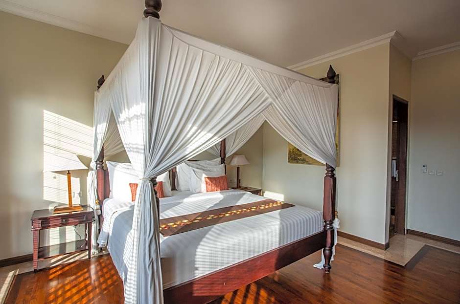 Villa Saffron Seminyak Bali