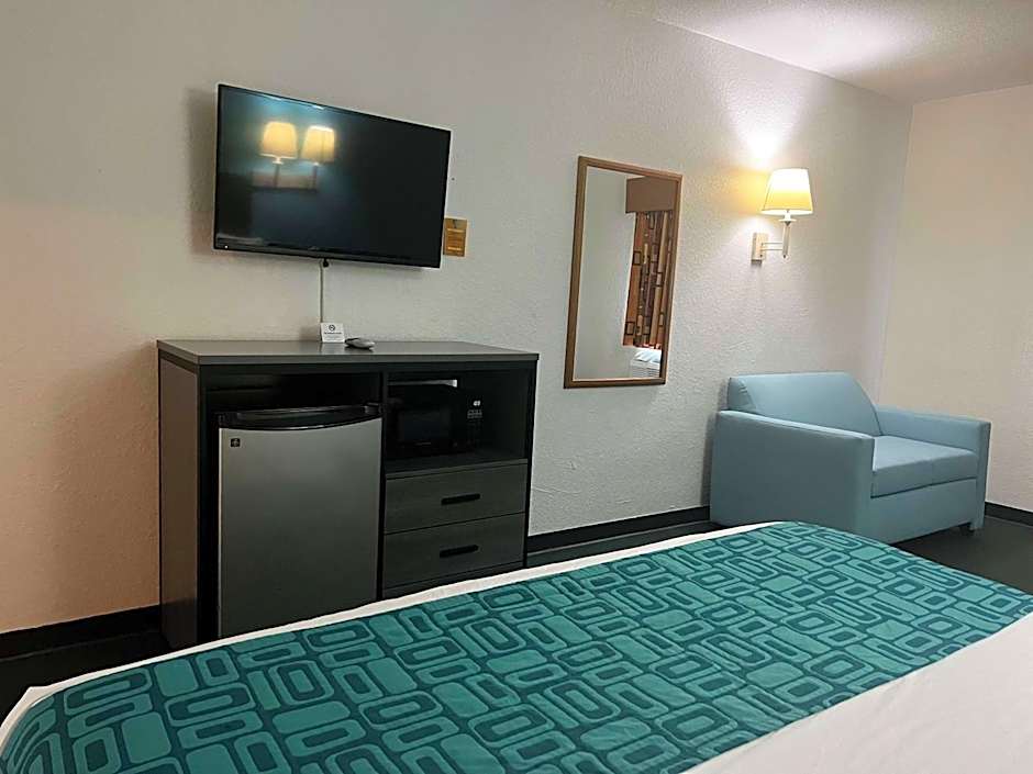 Howard Johnson by Wyndham Galveston