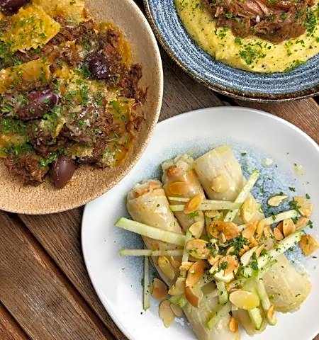 The Plume of Feathers