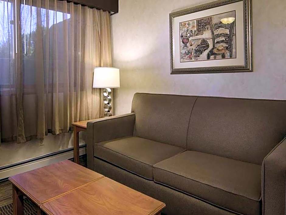 Quality Inn & Suites Detroit Lakes
