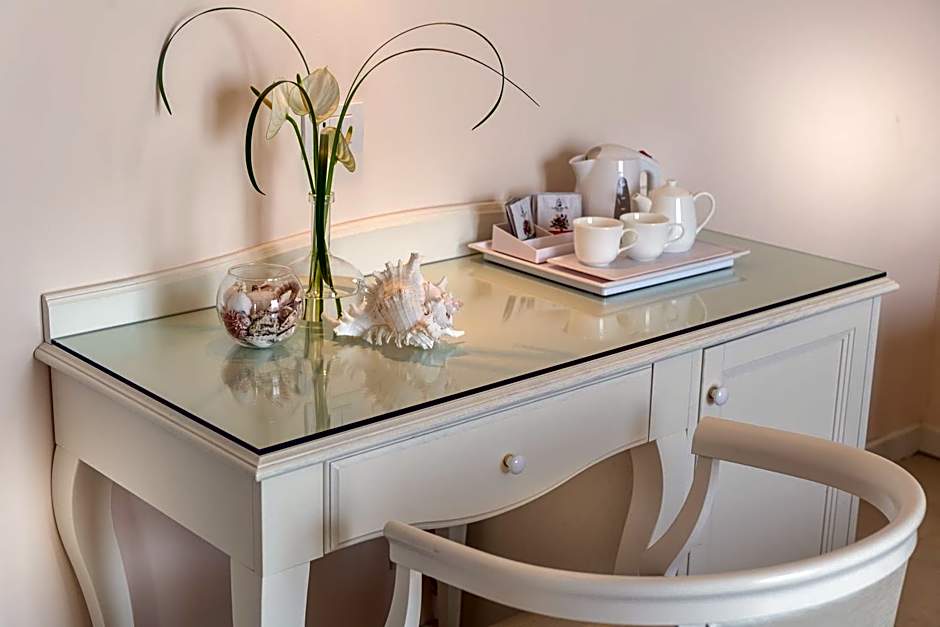 Baia del Mar Beach Boutique Hotel