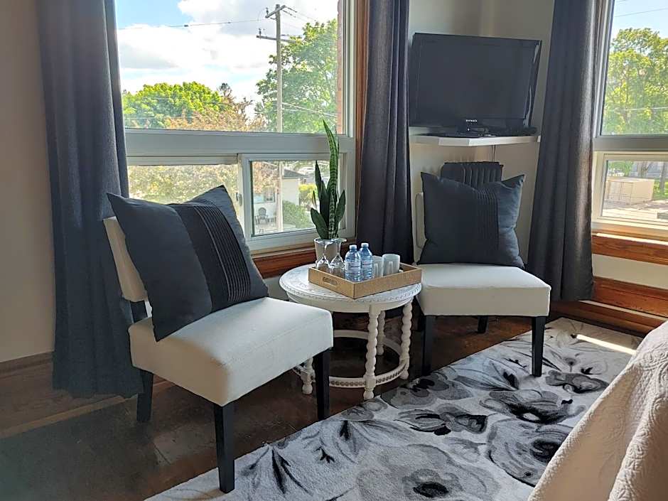 Stonewater Manor B&B