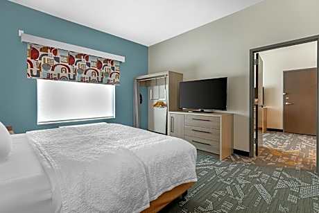 King Suite with Sofa Bed - Non-Smoking