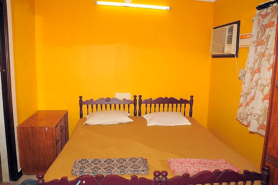 Red Carpet Residence - A Apartmental Guest House