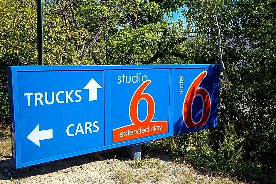 Motel 6-East Brunswick, NJ