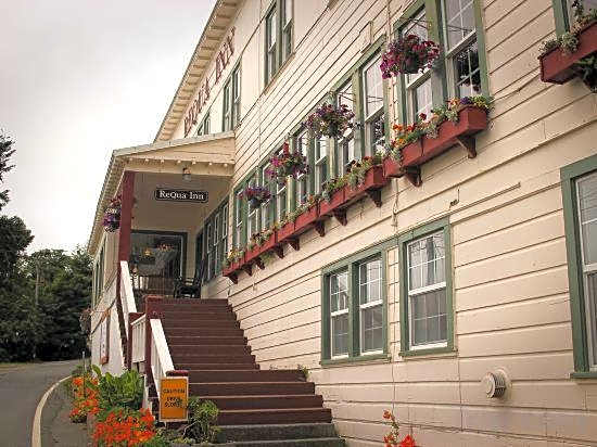 The Historic Requa Inn