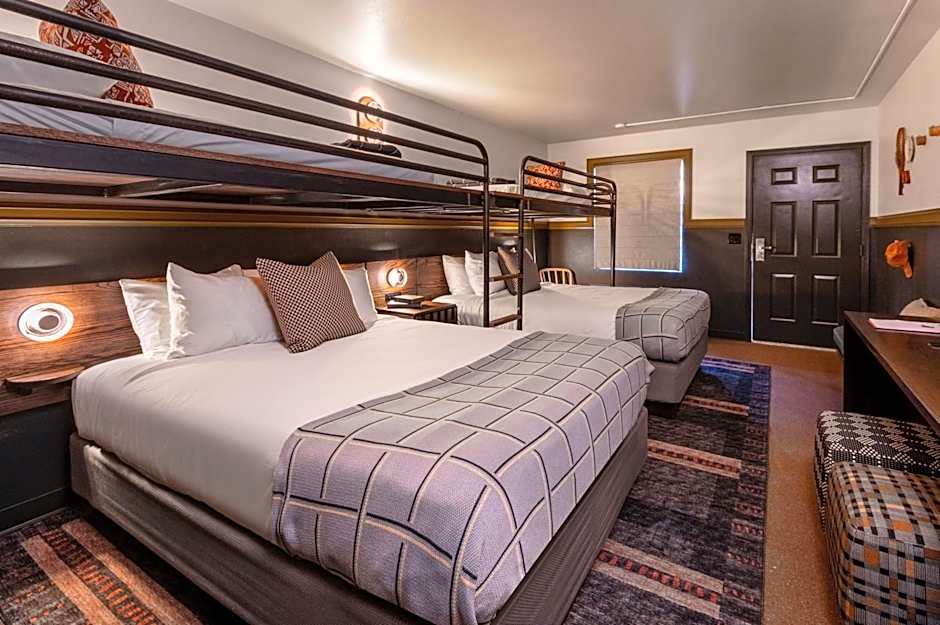 The Ozarker Lodge