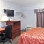 Holiday Lodge & Suites