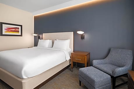 Standard King Room