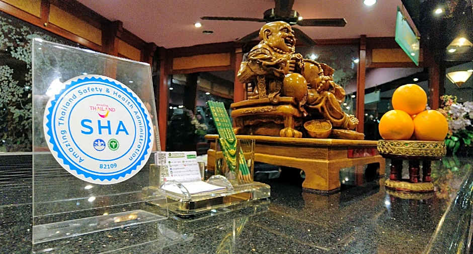 Viangtak Riverside Hotel