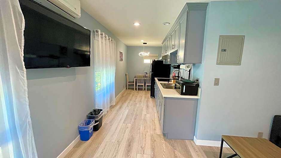 Quintessence ApartHotel