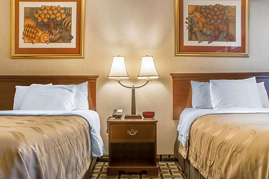Quality Inn & Suites Palm Island Indoor Waterpark